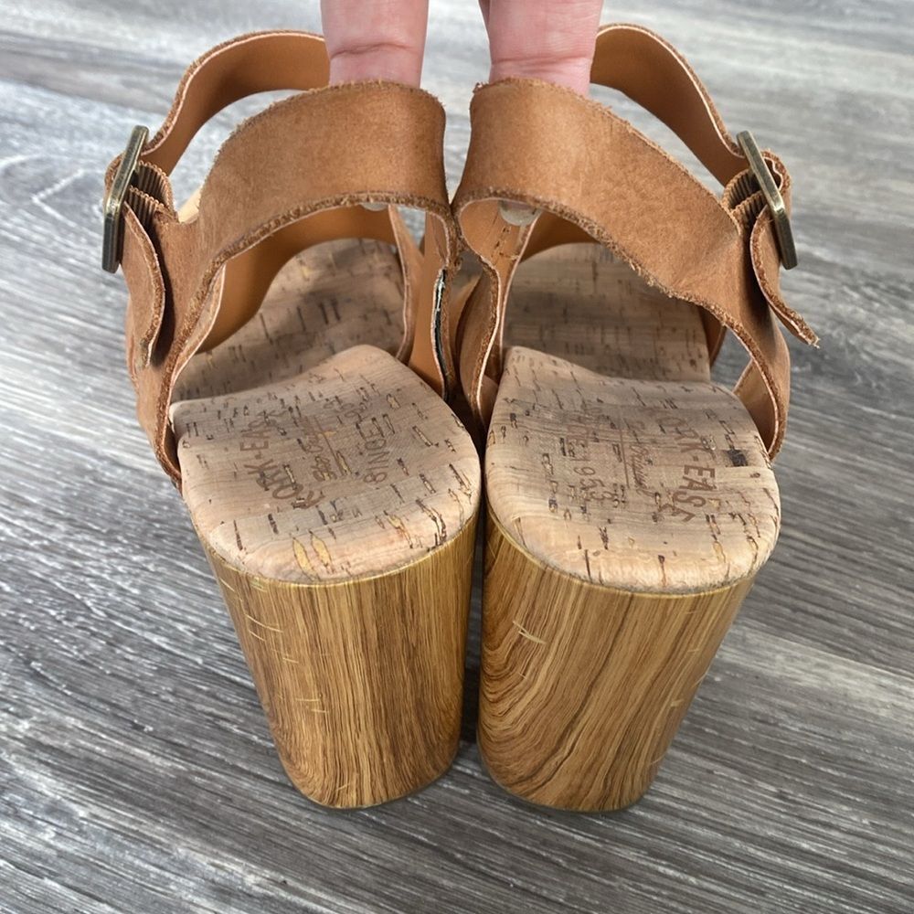 Kork-Ease Tan Leather Platform Sandals Sz 10 Straps Boho Coastal Beach Vacation - Picture 11 of 12